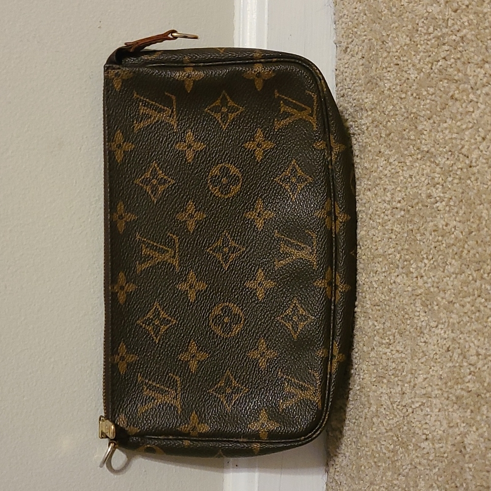 Louis vuitton pochette accessoires